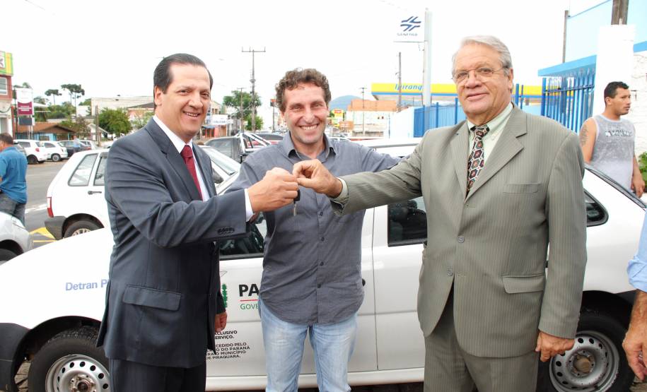 O Departamento de Trânsito do Paraná (Detran) inaugurou nesta quinta-feira (5), em Piraquara, um novo posto de atendimento que, inicialmente, prestará serviços na área de veículos.
