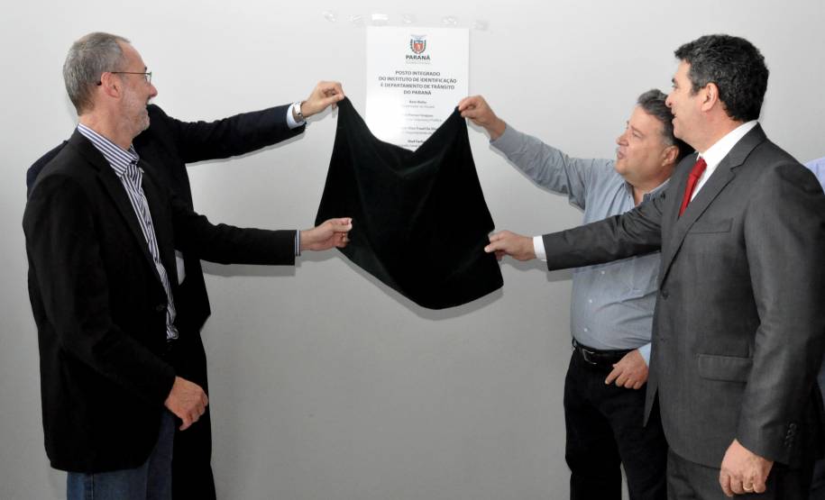 Na última sexta-feira (6) foi inaugurada a nova unidade de atendimento ao público do Instituto de Identificação do Paraná (IIPR) que passou a atender junto com o Detran em Londrina.