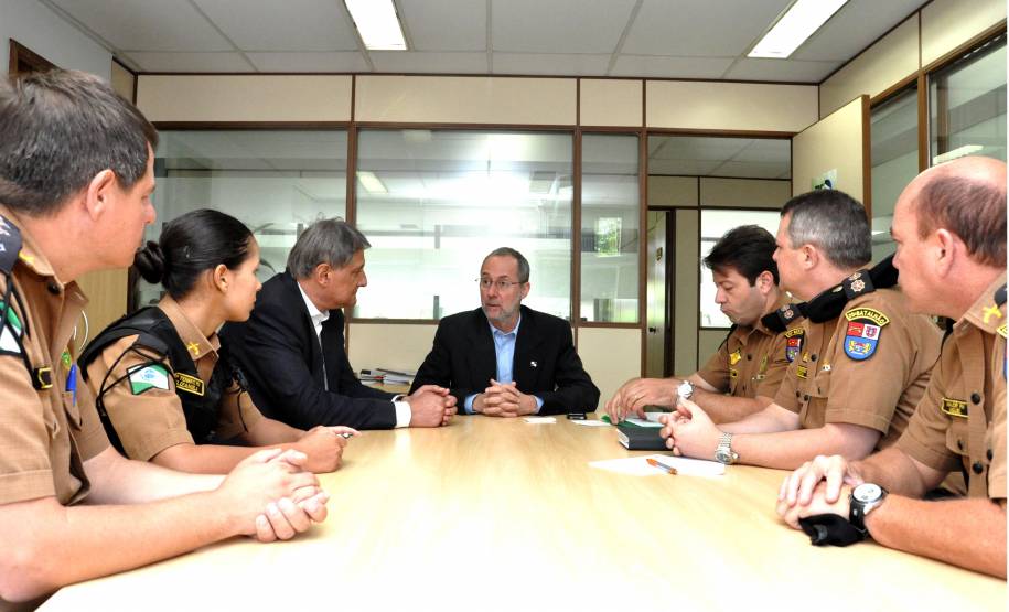 Os equipamentos, que antes eram usados pelos servidores do Detran, agora serão usados pelos policiais em serviços ligados ao controle e fiscalização de veículos e motoristas.