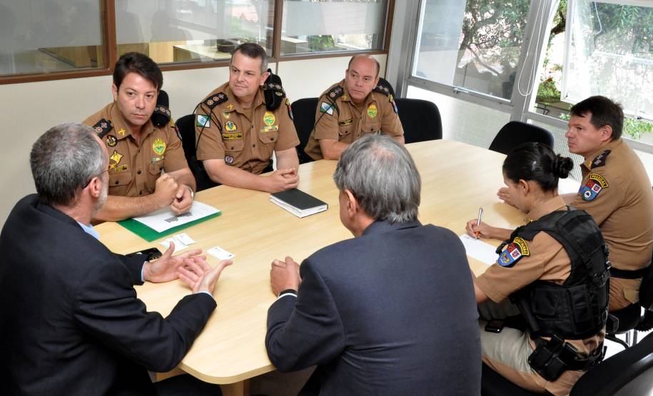 Os equipamentos, que antes eram usados pelos servidores do Detran, agora serão usados pelos policiais em serviços ligados ao controle e fiscalização de veículos e motoristas.