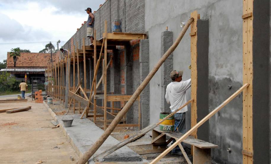 As unidades de atendimento que estiverem deterioradas, devido à falta de manutenção, serão reformadas e adequadas às exigências de acessibilidade até o fim de 2014.