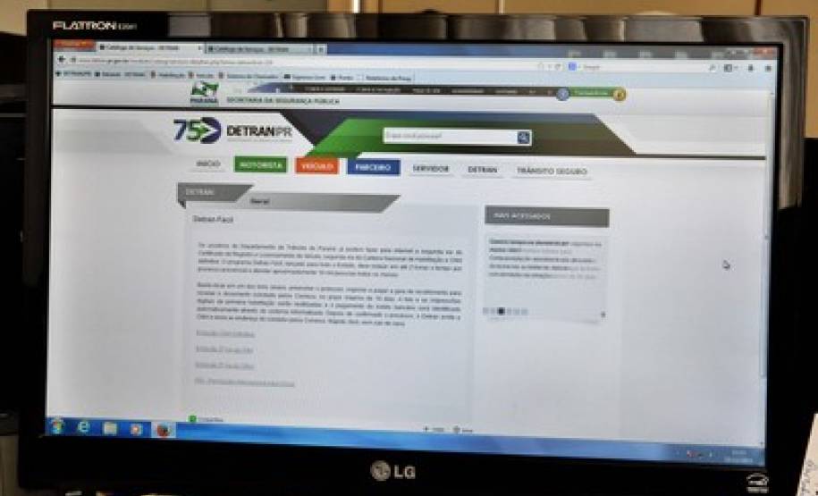 Os números, contabilizados até novembro, incluem processos realizados pelo site e pela plataforma móvel do Detran Fácil. Departamento de Trânsito do Paraná oferece ainda serviços em terminais de autoatendimento e pela TV Digital.