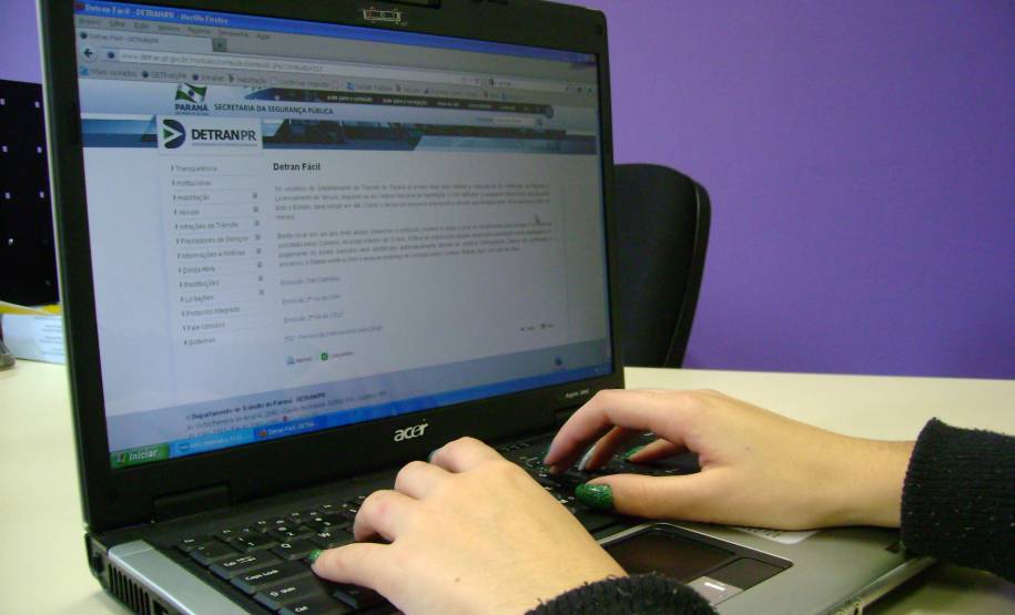Detran ultrapassa marca de  665 mil serviços feitos pela internet. Foto: Paulo Rosa/Detran