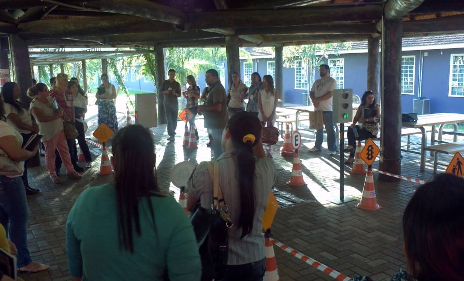 Nos últimos dias 2, 3 e 4 de maio o Departamento de Trânsito do Paraná (Detran) participou de uma oficina de capacitação para 90 professores e pedagogos da rede municipal de ensino de Foz do Iguaçu.