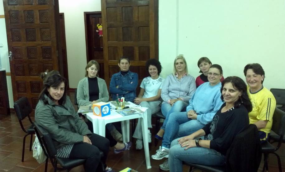 Nos dias 24 e 25 de abril a oficina de capacitação foi ofertada para 40 professores e pedagogos da rede municipal de ensino de Rio Azul.