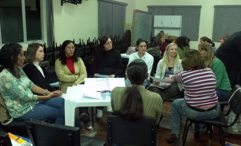 Nos dias 24 e 25 de abril a oficina de capacitação foi ofertada para 40 professores e pedagogos da rede municipal de ensino de Rio Azul.