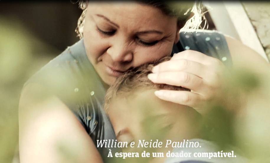 O Departamento de Trânsito do Paraná (Detran) lançou uma nova campanha educativa na televisão. Em três vídeos, a autarquia do Governo do Estado vai mostrar histórias reais de famílias paranaenses que esperam por uma doação de órgãos. Foto: Reprodução do vídeo