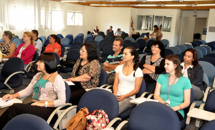 Detran do Paraná forma auditores para evitar fraudes.