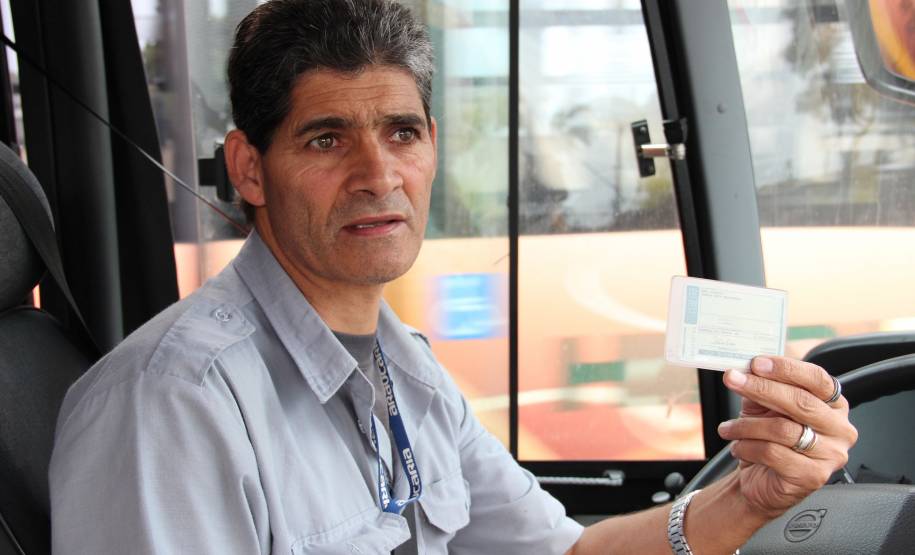 Ingosmar Cézar é motorista profissional e realiza a Avaliação Psicológica quando faz a renovação por possuir a observação EAR na CNH.Foto:Juliano Pedrozo/DetranPR