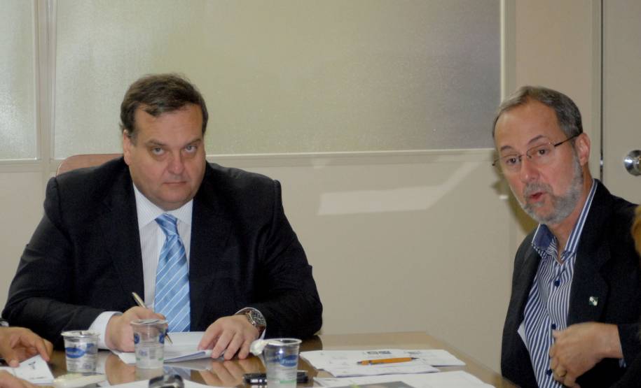 O Conselho de Administração do Departamento de Trânsito do Paraná se reuniu na terça-feira (06), em Curitiba, na secretaria de Estado da Segurança Pública, pela primeira vez em 2014.