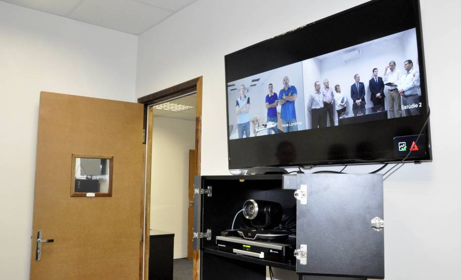 O diretor-geral do Departamento de Trânsito do Paraná, Marcos Traad, recebeu na tarde de quarta-feira (21), em Curitiba, o diretor do Detran da Paraíba, Rodrigo Augusto de Carvalho Costa.