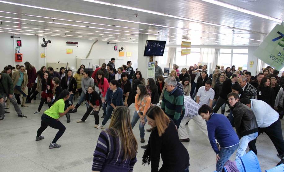 Na sede do Departamento de Trânsito do Paraná participaram das atividades 150 colaboradores.