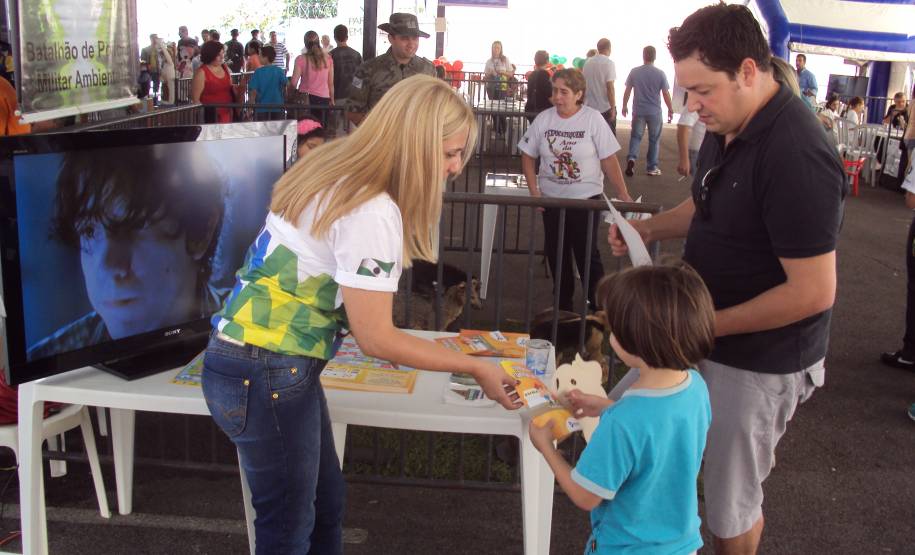O Departamento de Trânsito do Paraná (Detran) estará presente neste sábado (07) e domingo (08), no Programa Paraná em Ação 2014, no Ginásio do Aterro em Paranaguá.