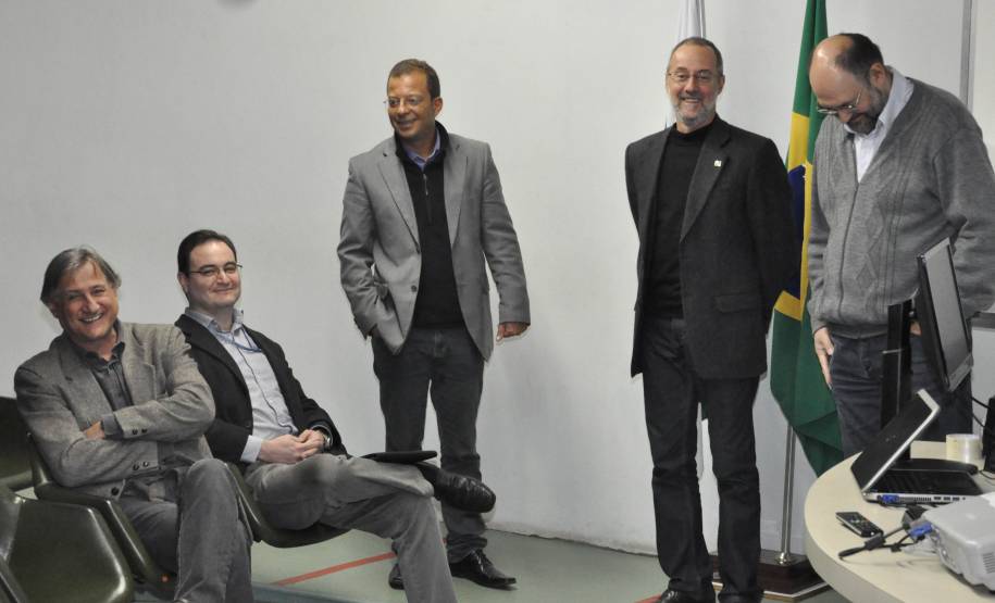 O Departamento de Trânsito do Paraná (Detran) apresentou na tarde desta quarta-feira (04), em Curitiba, a proposta de implantação dos serviços do Detran Fácil para as emissoras de canal aberto que já trabalham com sinal digital no Estado. Foto: Allan Marba/Detran