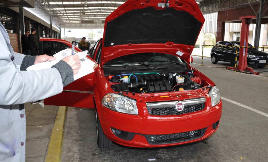 Detran orienta sobre o que fazer ao comprar carro novo. Foto: Allan Marba