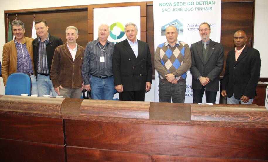 Foi assinada a Ordem de Serviço que autoriza o início das obras da  nova sede do Departamento de Trânsito do Paraná, em São José dos Pinhais .  Foto: Juliano Pedrozo/Detran