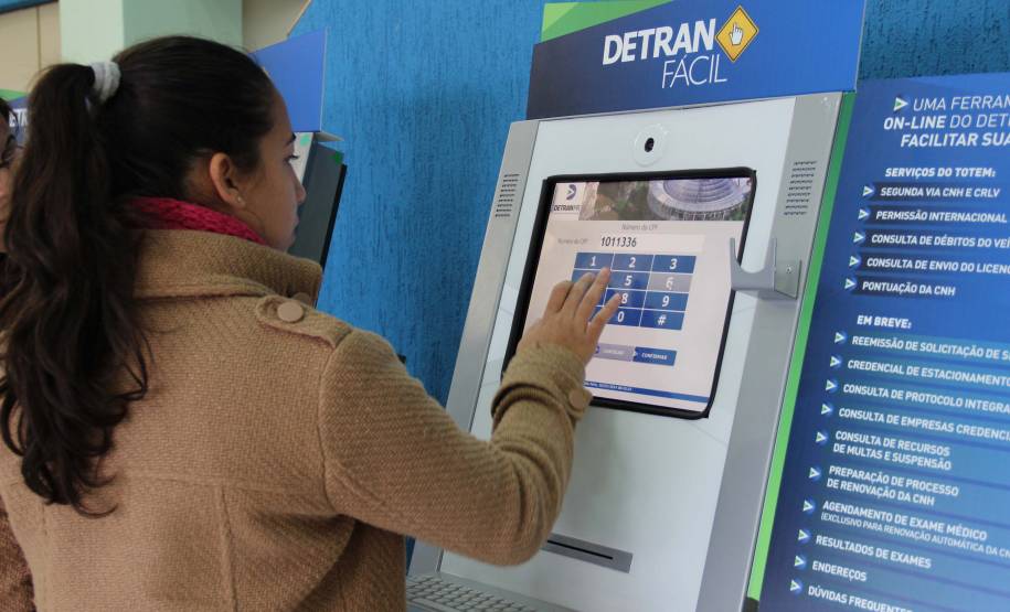 Detran do Paraná instala 200 terminais no Estado. Foto: Juliano Prdrozo/Detran
