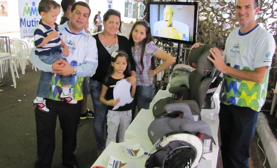 O Departamento de Trânsito do Estado do Paraná (Detran) participou dos três dias de evento (8, 9 e 10) do Mutirão da Cidadania - Paraná em Ação, em Foz do Iguaçu.