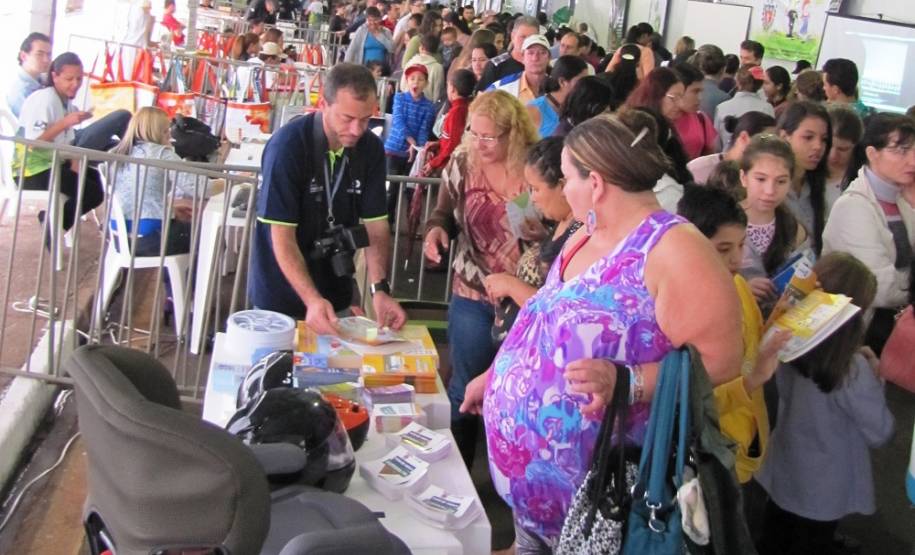 O Departamento de Trânsito do Estado do Paraná (Detran) participou dos três dias de evento (8, 9 e 10) do Mutirão da Cidadania - Paraná em Ação, em Foz do Iguaçu.