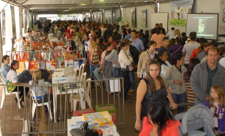 O Departamento de Trânsito do Estado do Paraná (Detran) participou dos três dias de evento (8, 9 e 10) do Mutirão da Cidadania - Paraná em Ação, em Foz do Iguaçu.
