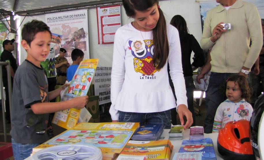 O Departamento de Trânsito do Estado do Paraná (Detran) participou dos três dias de evento (8, 9 e 10) do Mutirão da Cidadania - Paraná em Ação, em Foz do Iguaçu.