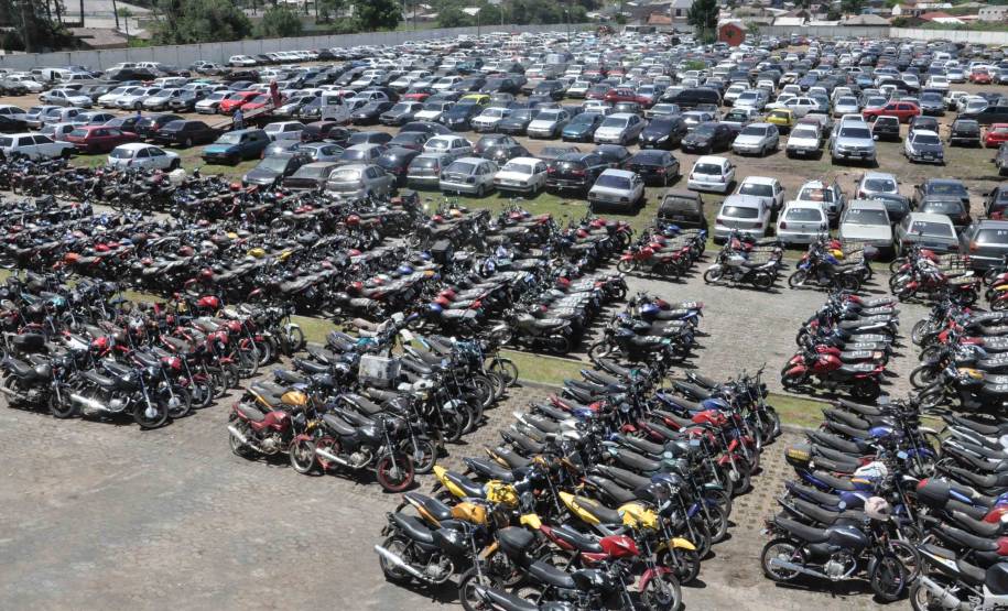 Detran Paraná amplia número de leilões de veículos.