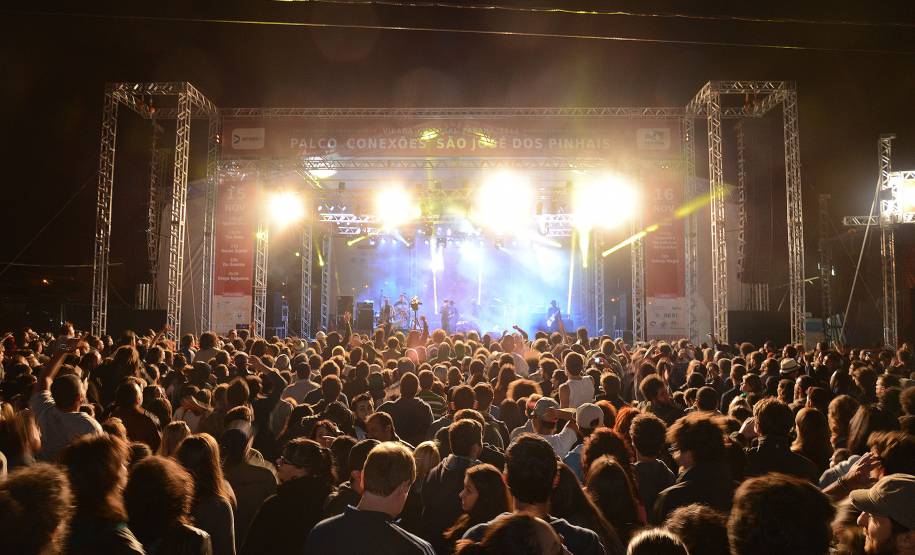 Show Nação Zumbi na Virada São José dos Pinhais.Virada Paraná 2014.São José dos Pinhais, 15 de novembro de 2014.Foto: Kraw Penas/SEEC