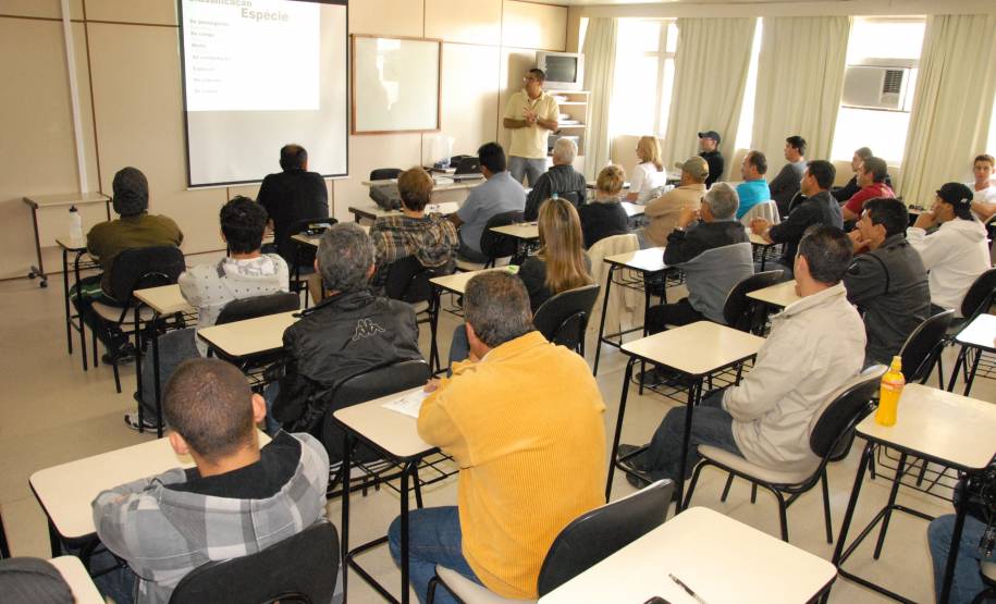 Quase 200 mil motoristas fizeram curso de reciclagem nos últimos quatro anos