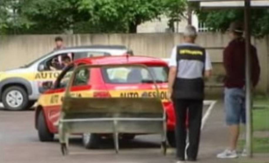 Série especial sobre serviços do Detran: primeira habilitação Você vai ver que o processo é composto por várias etapas, o que exige dos candidatos muita disciplina e tranquilidade na hora de fazer os exames