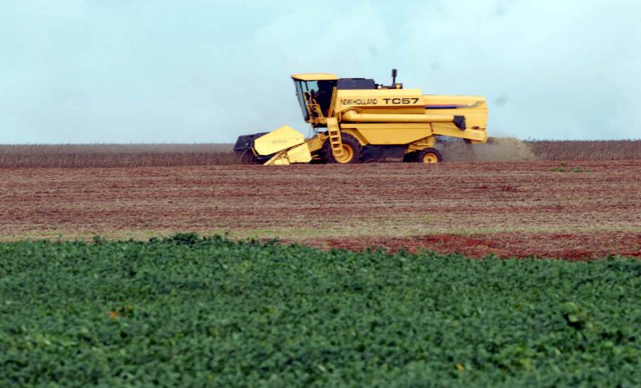 Prazo de registro e licenciamento para máquinas agrícolas é prorrogado