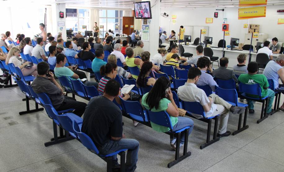 Procura por serviços do Detran aumenta depois do feriado. Foto: Juliano Pedrozo/DetranPR