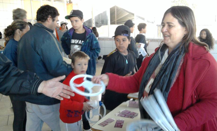 Cerca de duas mil pessoas participaram das ações educativas promovidas pelo Departamento de Trânsito do Paraná (Detran) em dois eventos realizados no último fim de semana.