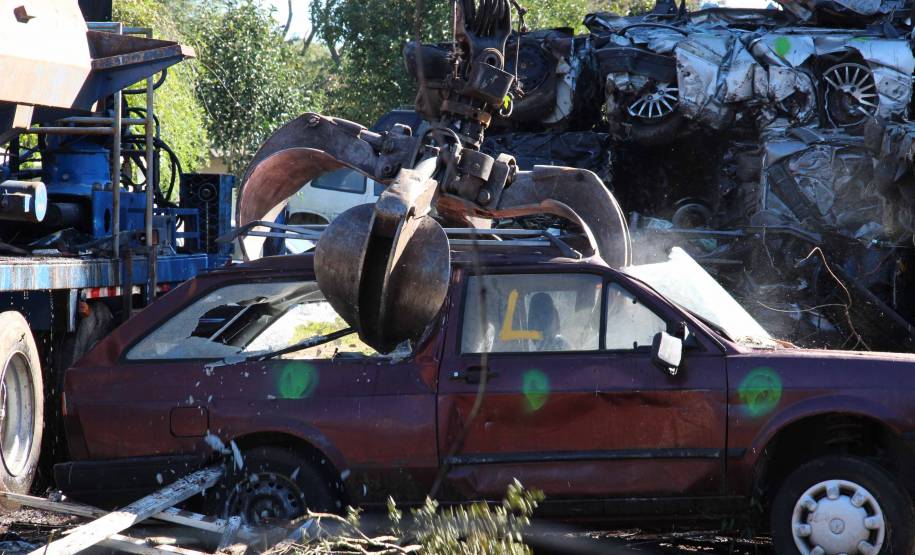 Detran realizará leilão de reciclagem com veículos apreendidos em todo o Estado