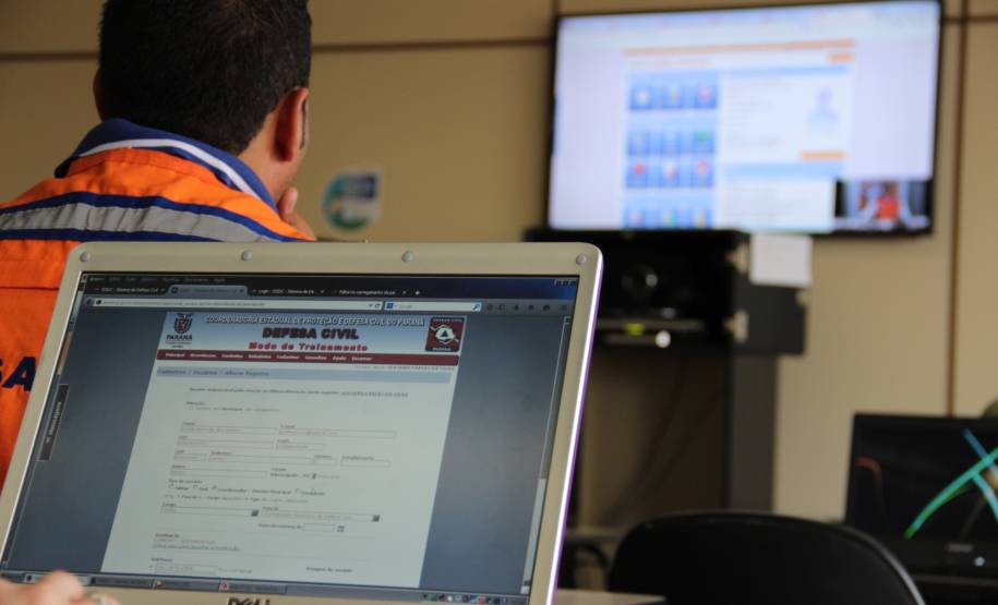 Defesa Civil faz treinamento de agentes com apoio do Detran. Foto: Juliano Pedrozo/Detran