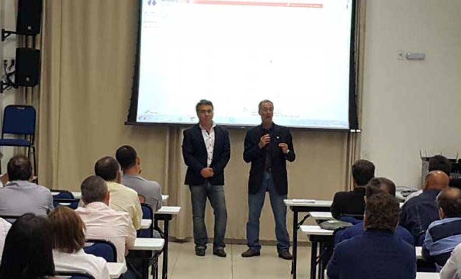 O evento contou também com as presenças de despachantes do litoral, delegados e representantes do Conselho Fiscal do Sindicato e membros do Detran.