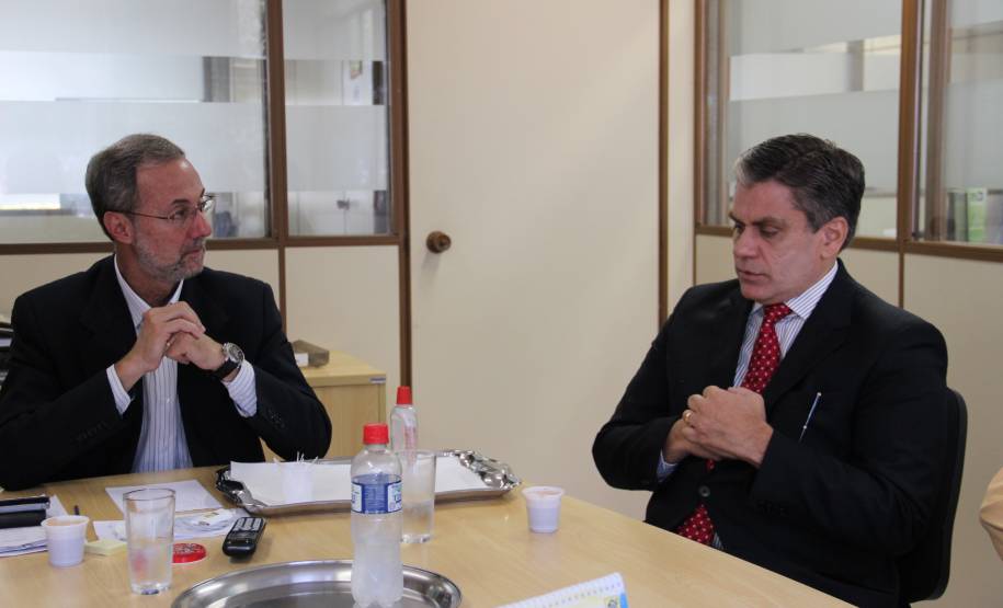 O presidente da Associação Nacional dos Detrans (AND), Marcos Traad, e o vice Antônio Carlos Gouveia, que é diretor-presidente do Detran Alagoas, se reuniram nesta quinta-feira (16), em Curitiba.