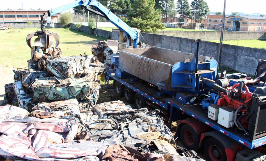 Detran inicia processo para destruição de veículos no interior do EstadoFoto: Juliano Pedrozo/Detran PR