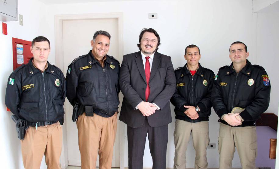 Motoristas que cometeram crimes de trânsito, por dirigirem embriagados, estão recebendo uma punição diferente em São José dos Pinhais, na Região Metropolitana de Curitiba. Foto: Emily Kravetz