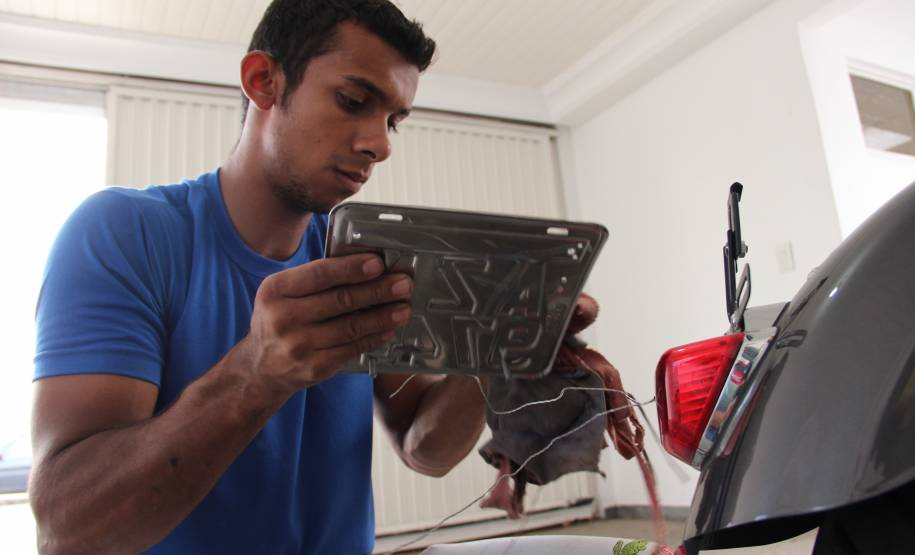 Emplacamento de carros novos no Paraná cai 21% no primeiro semestre. Foto: Detran