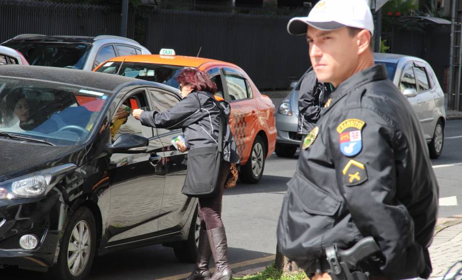 O Departamento de Trânsito do Paraná (Detran) e o Batalhão de Polícia de Trânsito (BPTran) participam do Dia do Motorista, comemorado no próximo sábado (25), e do Dia do Motociclista, celebrado na segunda-feira (27).