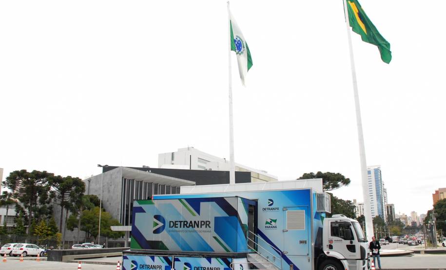 Detran Móvel em Cornélio Procópio e Santo Antônio da Platina