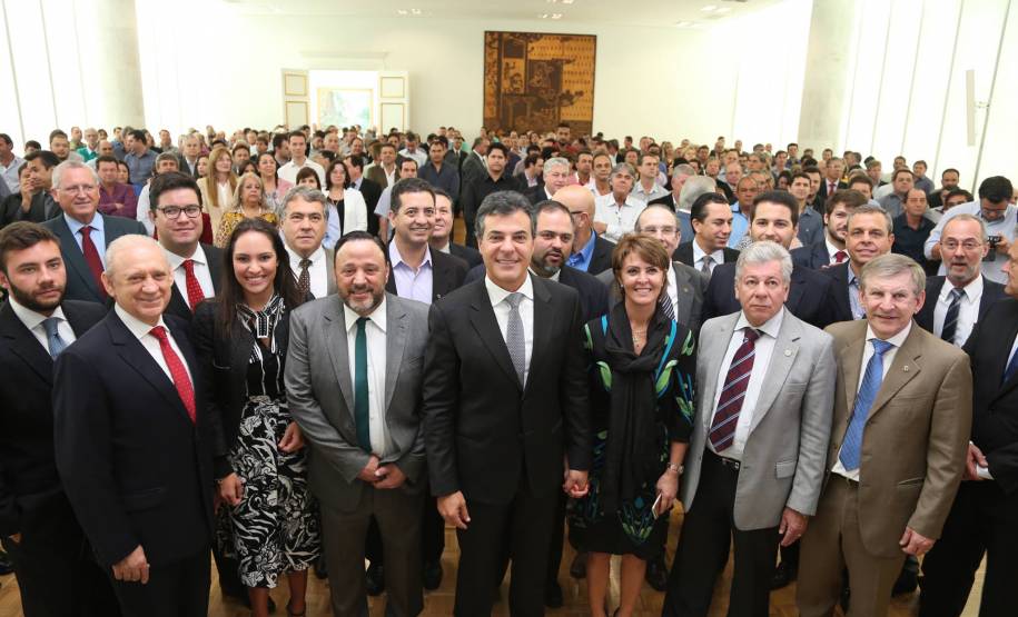 Governador autoriza obras de sinalização viária em 104 municípios paranaenses. Foto: Orlando Kissner