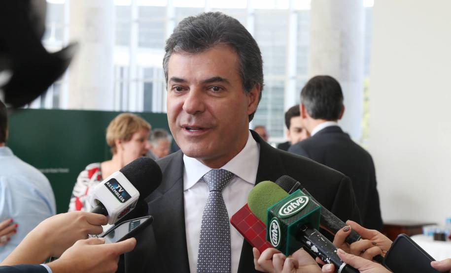 Governador autoriza obras de sinalização viária em 104 municípios paranaenses. Foto: Orlando Kissner