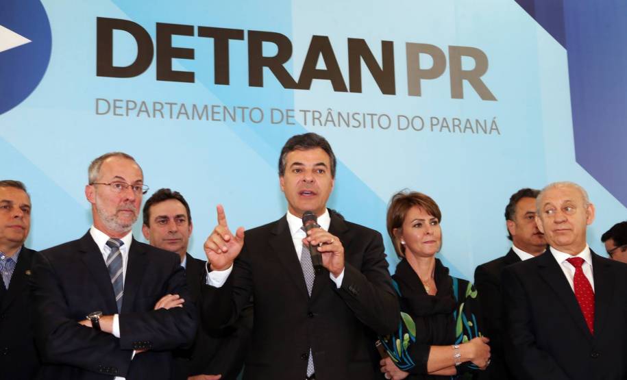 Governador autoriza obras de sinalização viária em 104 municípios paranaenses. Foto: Orlando Kissner