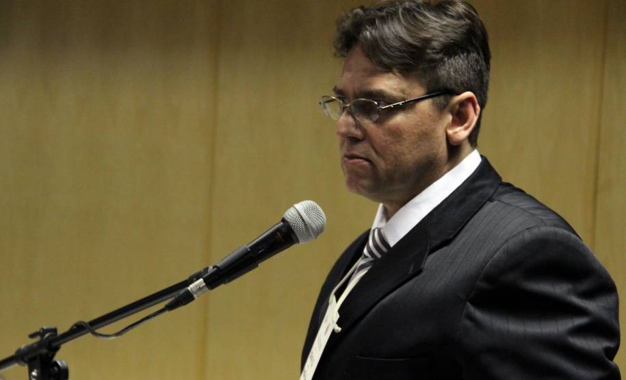 O Conselho Estadual de Trânsito (Cetran), em parceria com o Departamento de Trânsito do Paraná (Detran), promoveu nesta terça-feira (29), em Curitiba, o primeiro Encontro Paranaense de Autoridades de Trânsito. Na foto o o conselheiro do Cetran, Glenio Marcelo Cogo. Curitiba, 29/09/2015.Foto: Juliano Pedroso/Detran PR