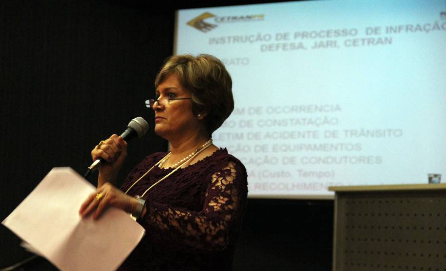 O Conselho Estadual de Trânsito (Cetran), em parceria com o Departamento de Trânsito do Paraná (Detran), promoveu nesta terça-feira (29), em Curitiba, o primeiro Encontro Paranaense de Autoridades de Trânsito. Na foto, Marli Batagine. Curitiba, 29/09/2015.Foto: Juliano Pedroso/Detran PR