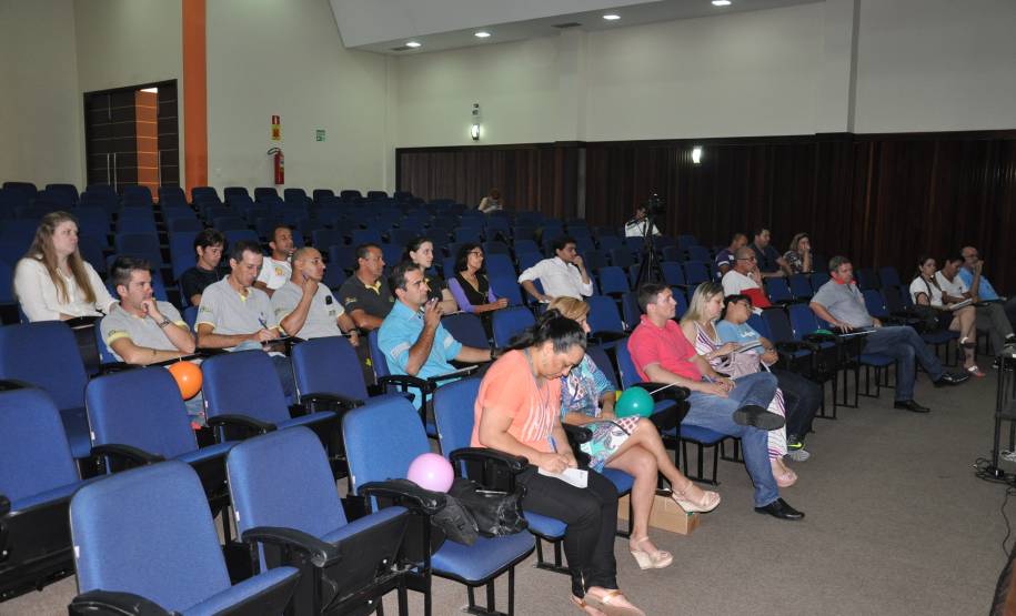 O Detran (Departamento de Trânsito do Paraná) encerra nesta sexta-feira (16), Dia do Instrutor de Trânsito, a semana de aprimoramento profissional dos instrutores e diretores de ensino dos Centros de Formação de Condutores.