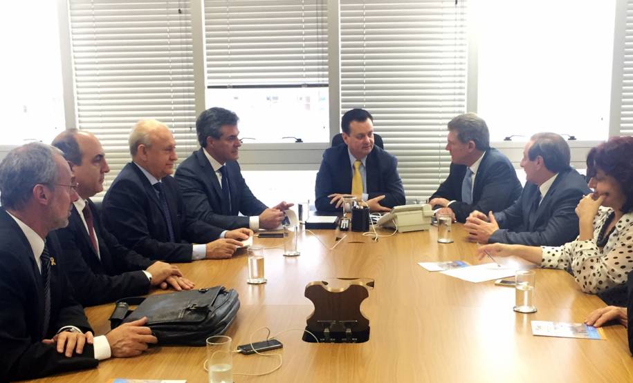 Richa apresenta projeto paranaense de segurança veicular em Brasília. Foto: Divulgação