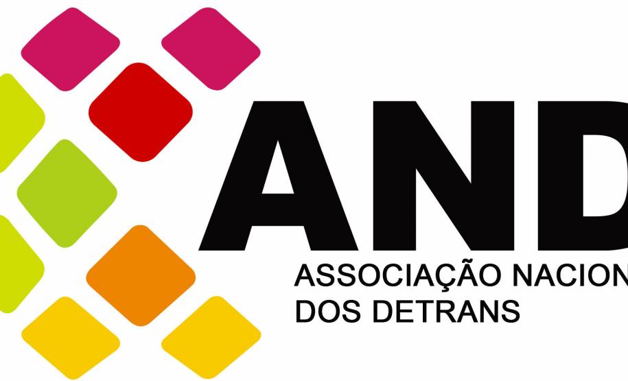 Acontece na próxima quarta (2) e quinta-feira (3), em Foz do Iguaçu, no Paraná, o primeiro Congresso da Associação Nacional dos Detrans que vai debater, em especial, questões ligadas ao jovens e a transformação do trânsito. Durante os dois dias de evento, os maiores especialistas da área se reúnem em palestras, mesas de debates e cursos rápidos.