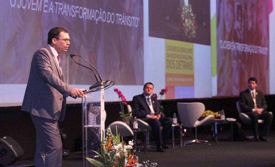 Maioridade penal e os reflexos no trânsito são debatidos no Congresso